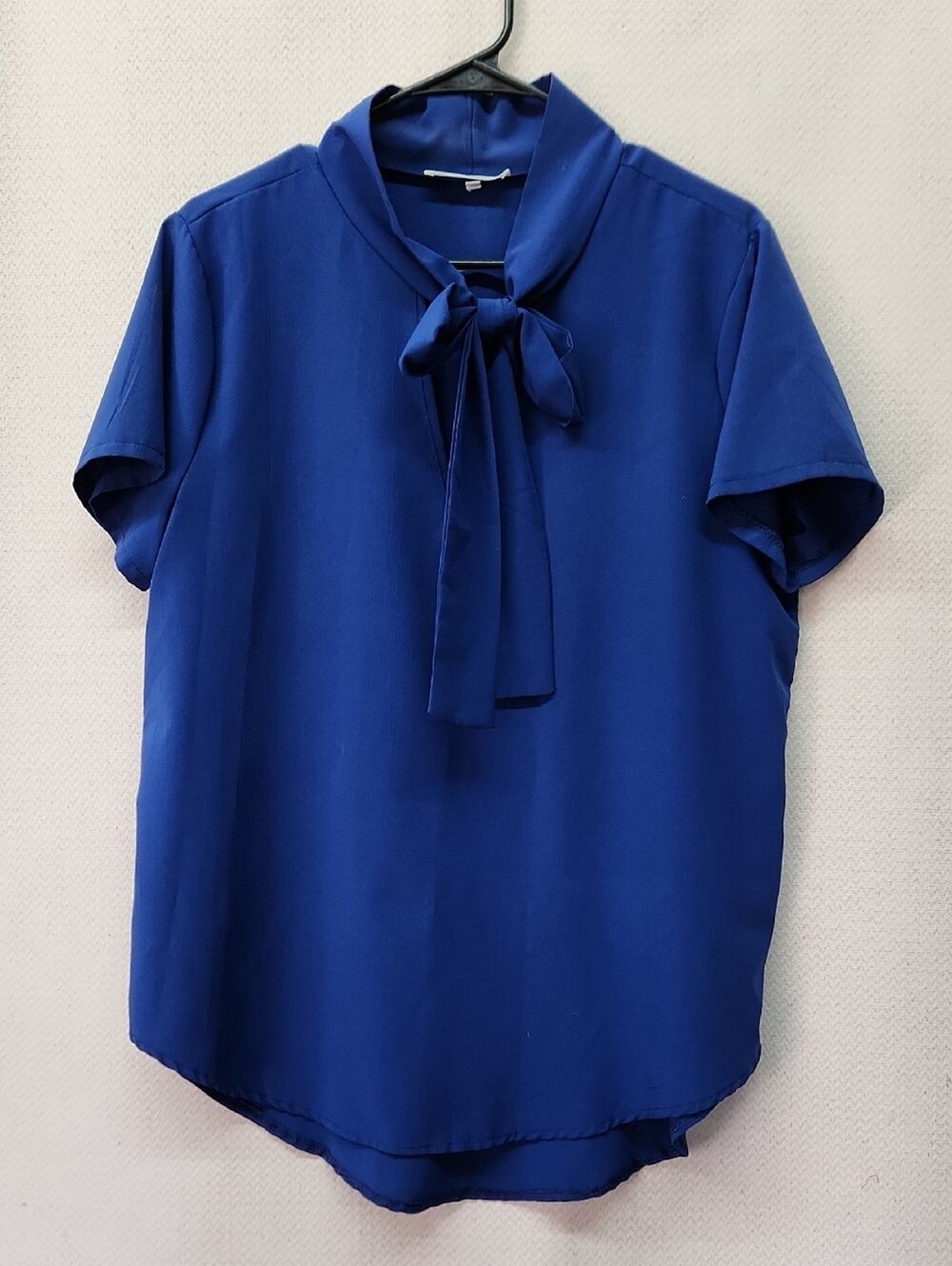 🚨2/$25 or 5/$50🚨Elegant Tie-Neck Short Sleeve Blouse in Royal Blue
